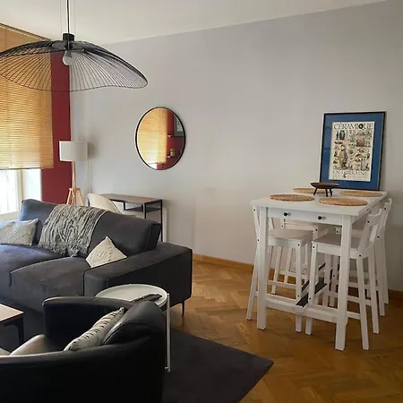 Complet De Charme - Cathedrale Apartment
